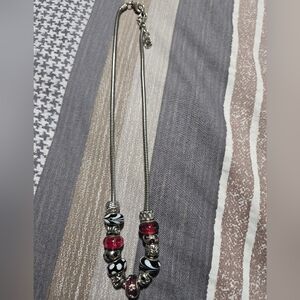 Silver Tone And Glass Bead Necklace